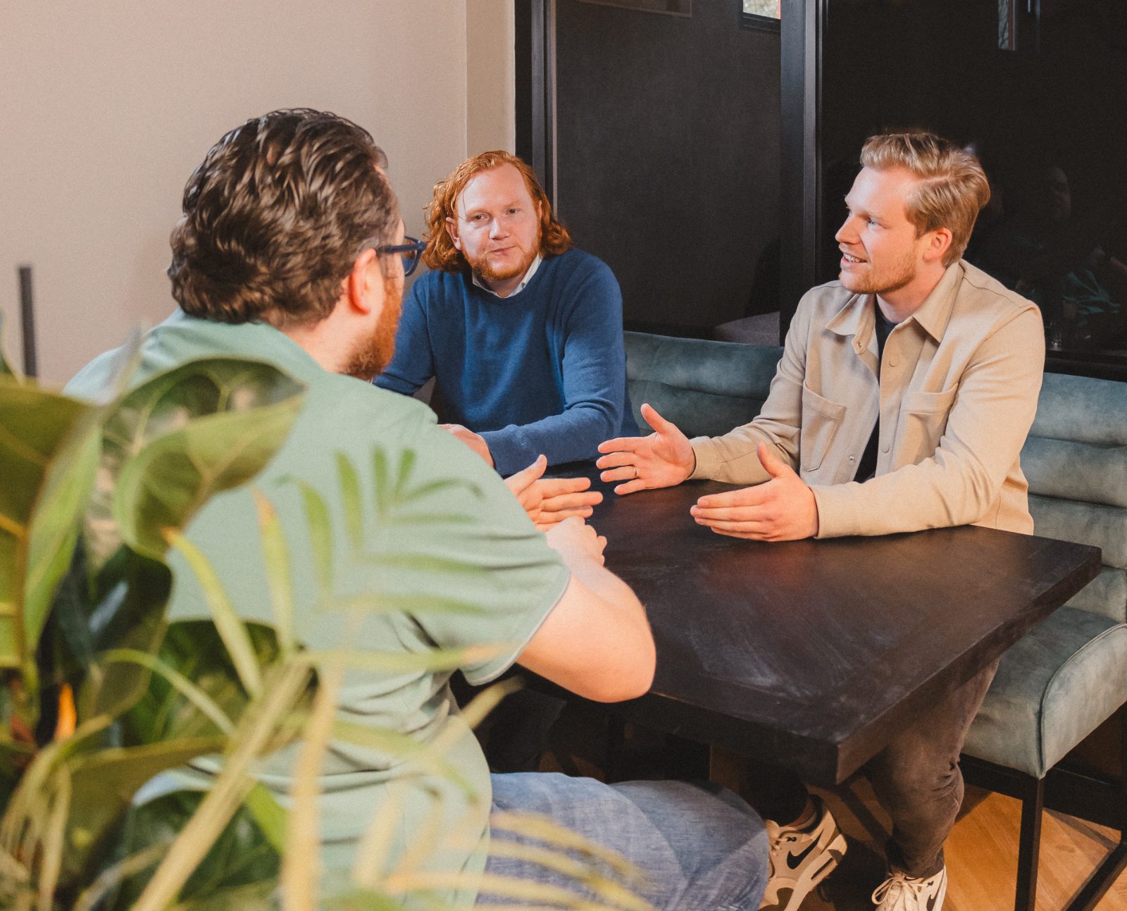 In gesprek aan tafel